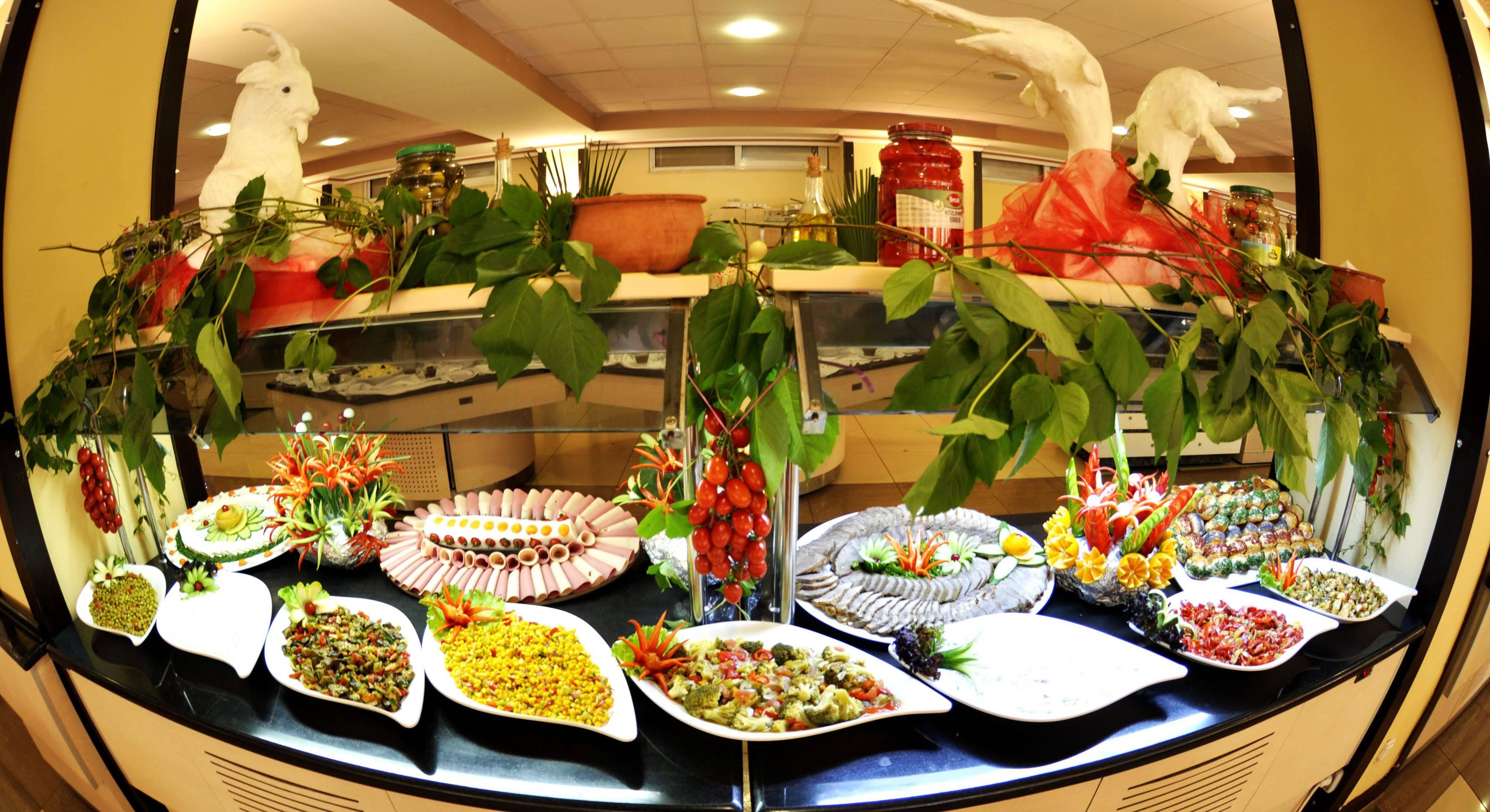 First Class Hotel Αλάνια Εξωτερικό φωτογραφία