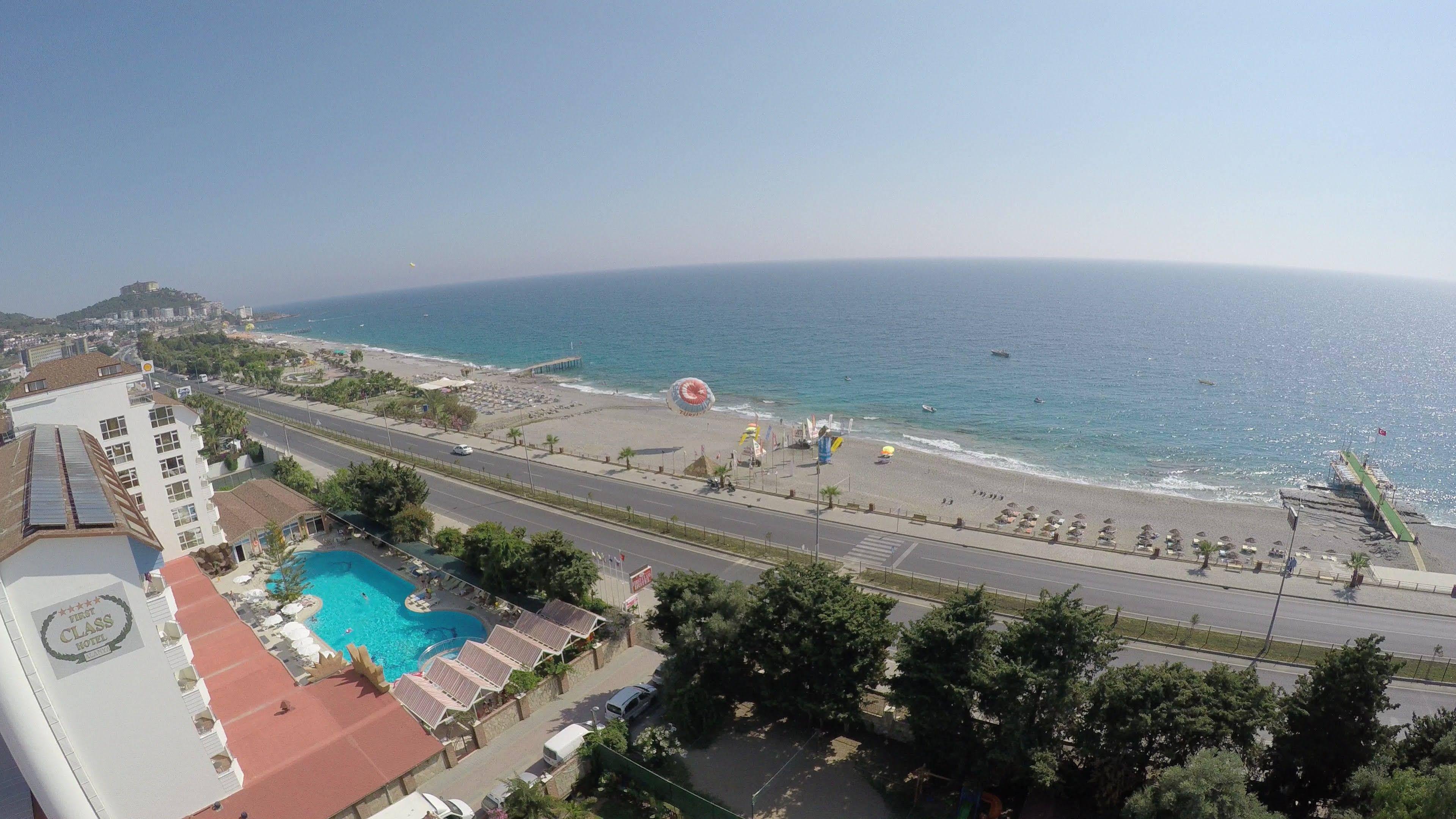 First Class Hotel Αλάνια Εξωτερικό φωτογραφία