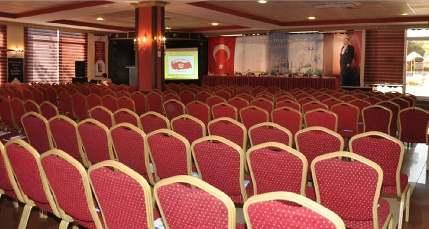 First Class Hotel Αλάνια Εξωτερικό φωτογραφία