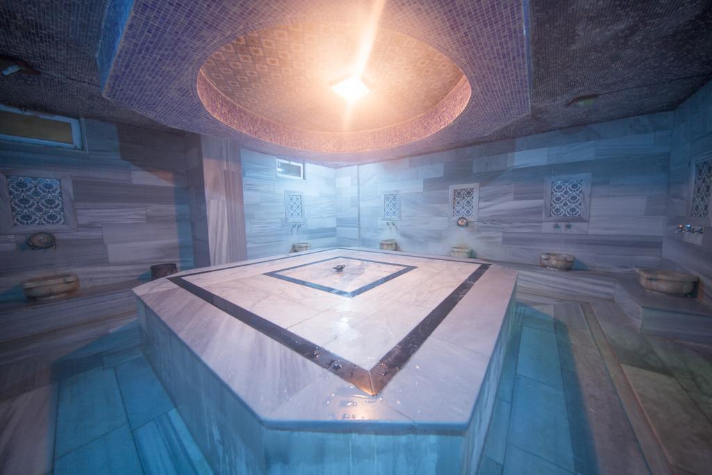 First Class Hotel Αλάνια Εξωτερικό φωτογραφία