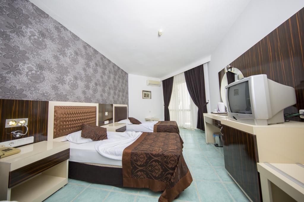 First Class Hotel Αλάνια Εξωτερικό φωτογραφία