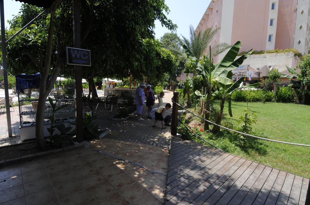 First Class Hotel Αλάνια Εξωτερικό φωτογραφία