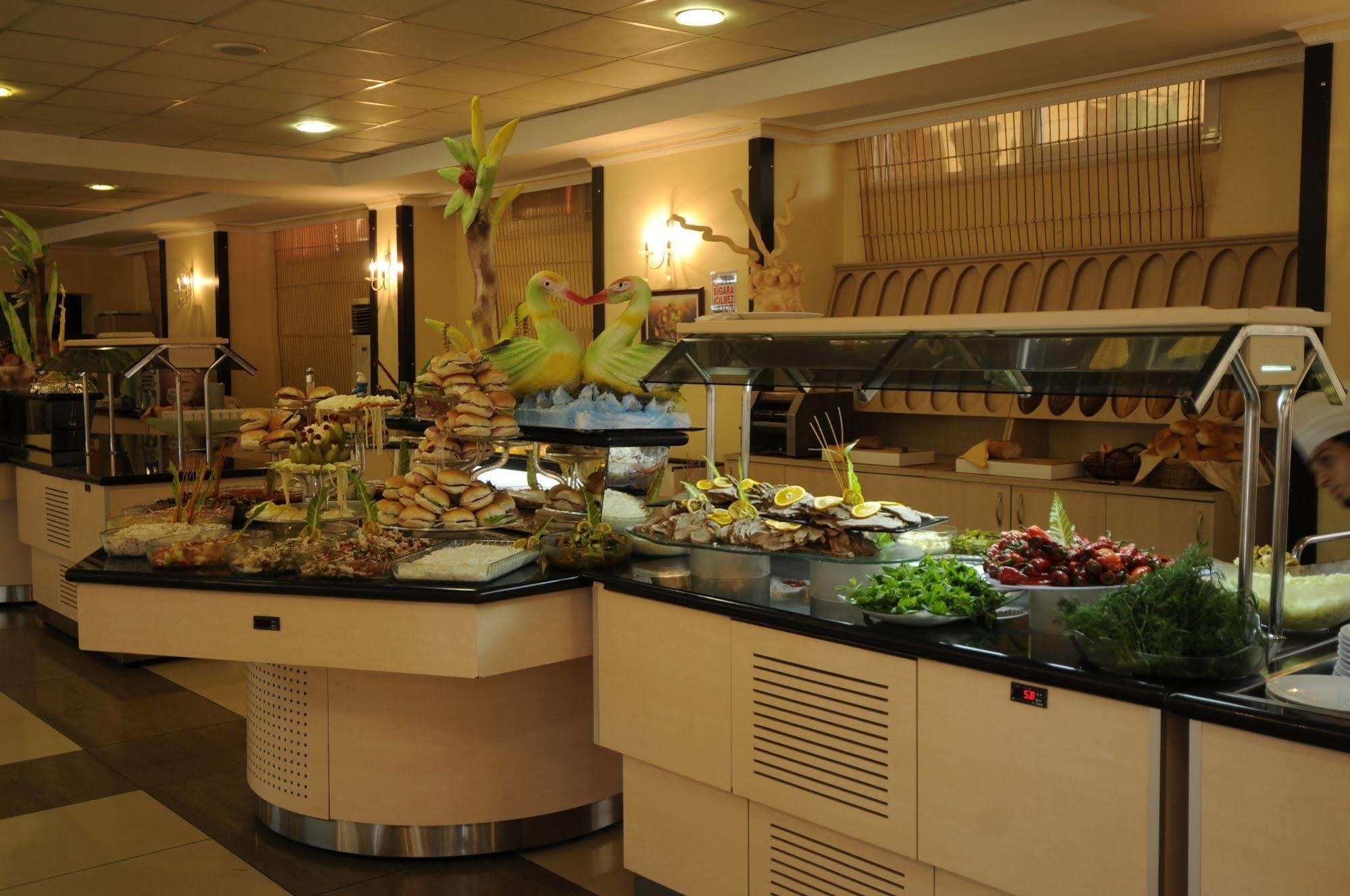 First Class Hotel Αλάνια Εξωτερικό φωτογραφία